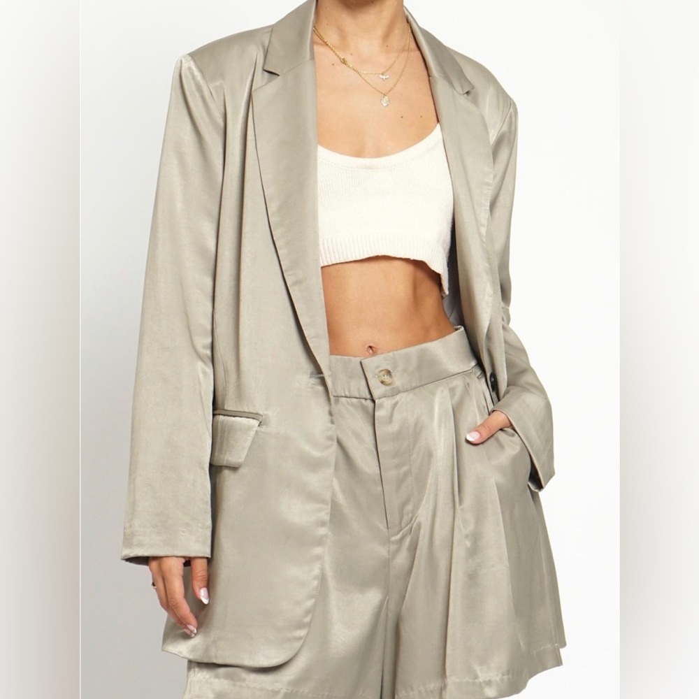 Oversized woman’s blazer